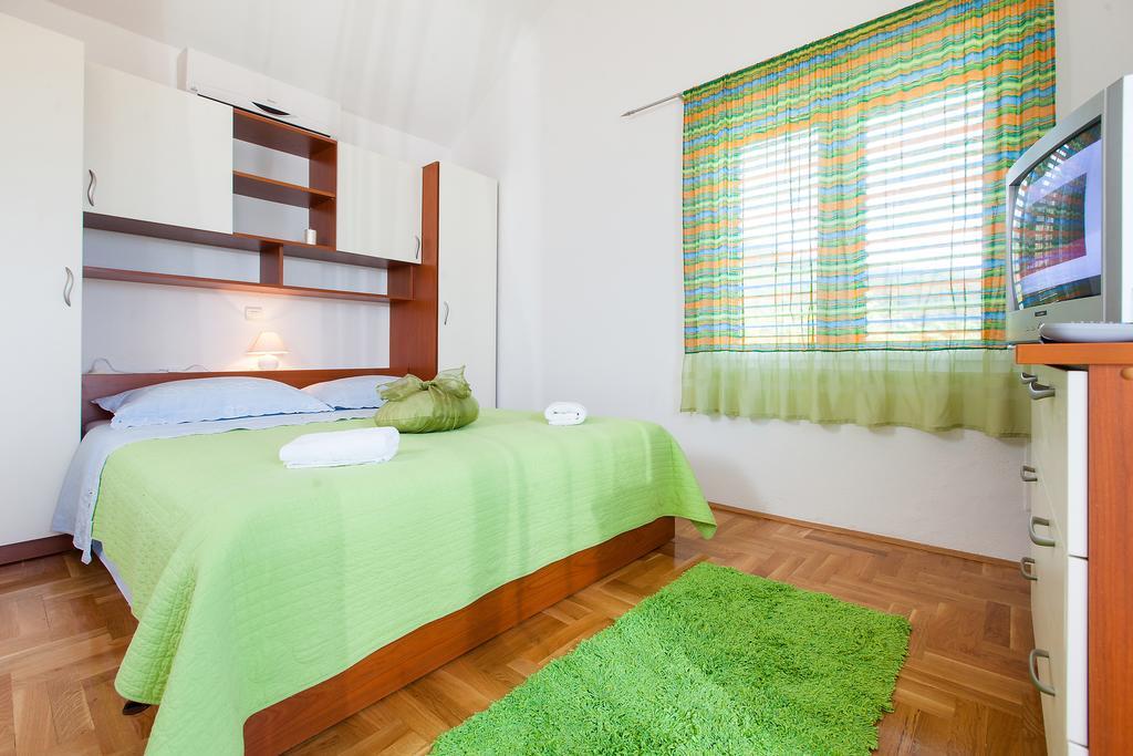 Villa Lora Tučepi Exterior foto